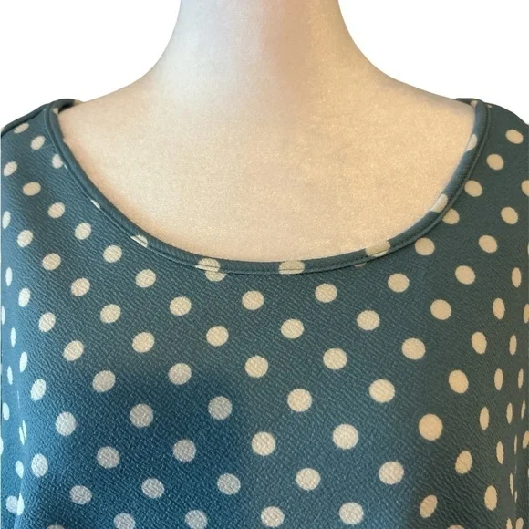 Ladies blouse size 2X great condition green envelope Los Angeles is the designer - Picture 2 of 3